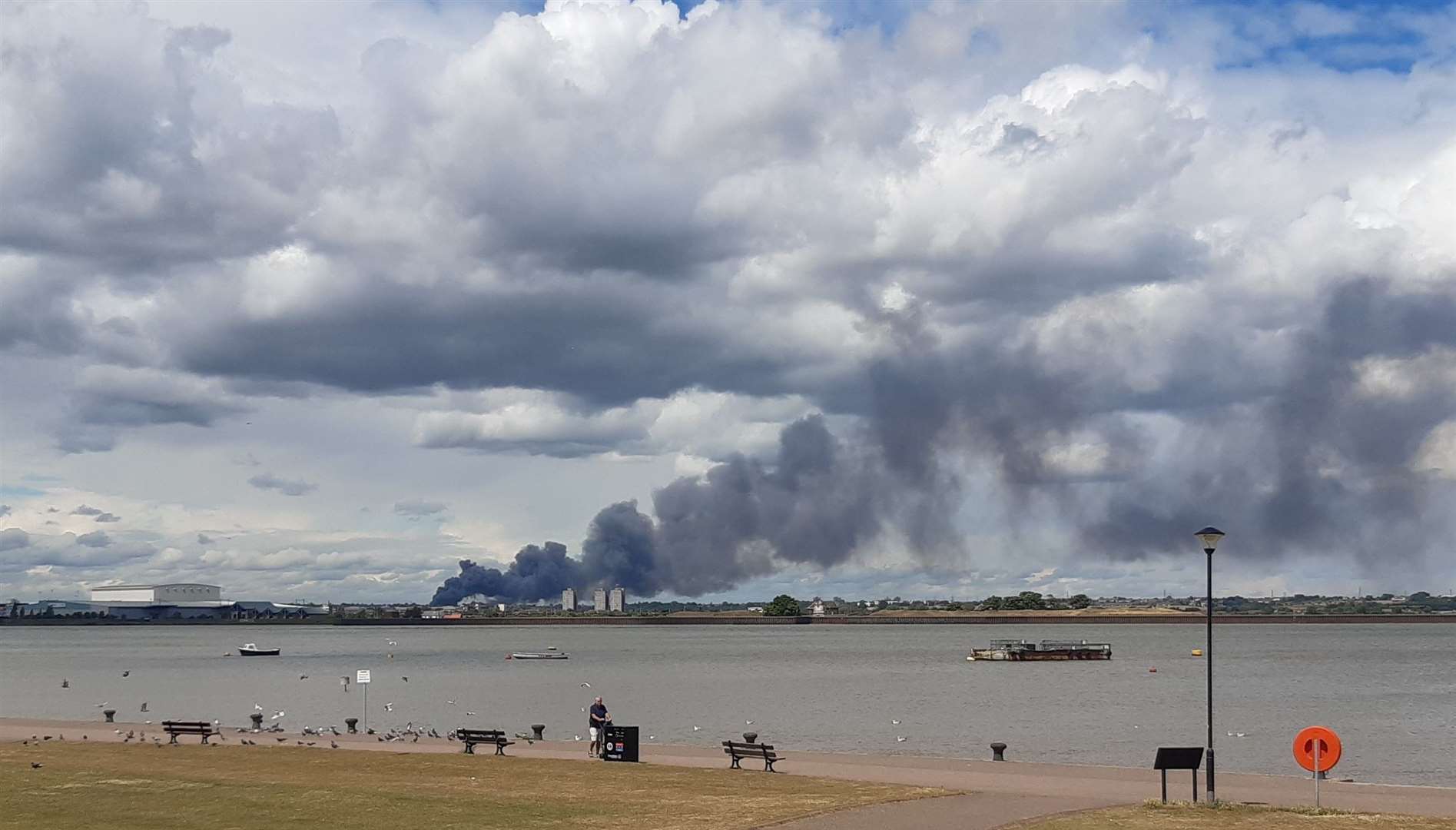 Breaking fire in essex today – Latest Incident Coverage, Emergency Services Update, Local Safety Alerts and Information