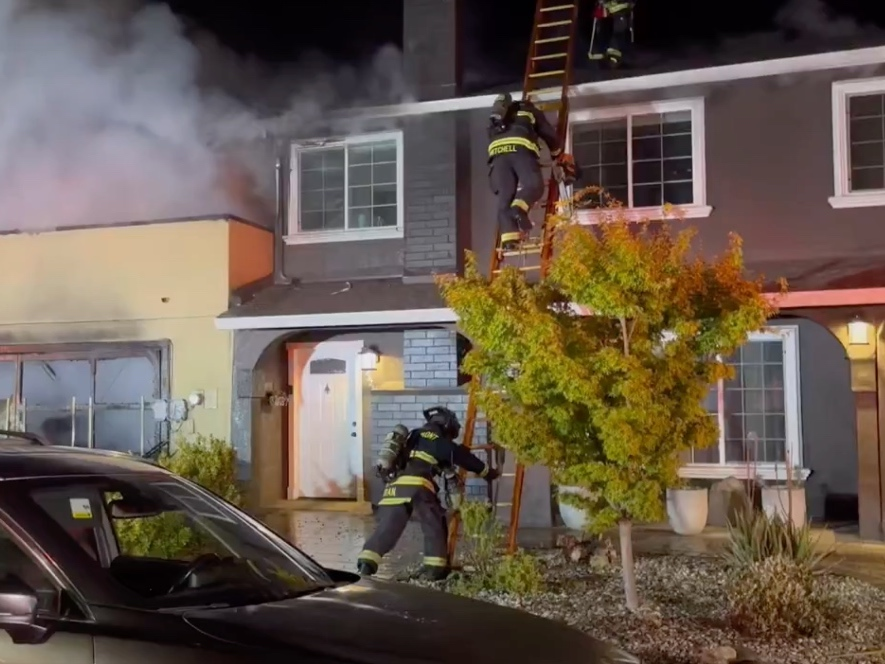 Fire in Fremont Today: Industrial Complex Blaze Rages as First Responders Battle Smoke and Structural Collapse Risks